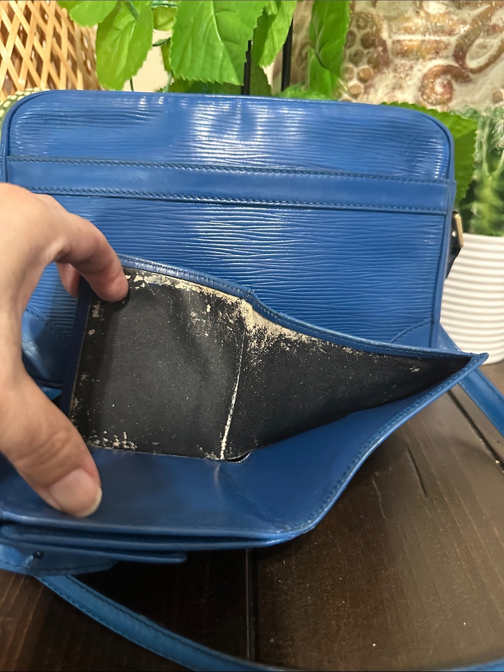 Vintage Louis Vuitton Blue Epi Shoulder Bag + Wallet Set - Picture 6 of 14